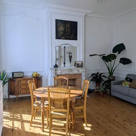 Apartment Charming T2 With Balcony In Lille-centre *